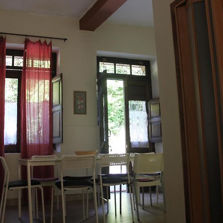 El Sumiciu Pensionat Mieres  Exteriör bild